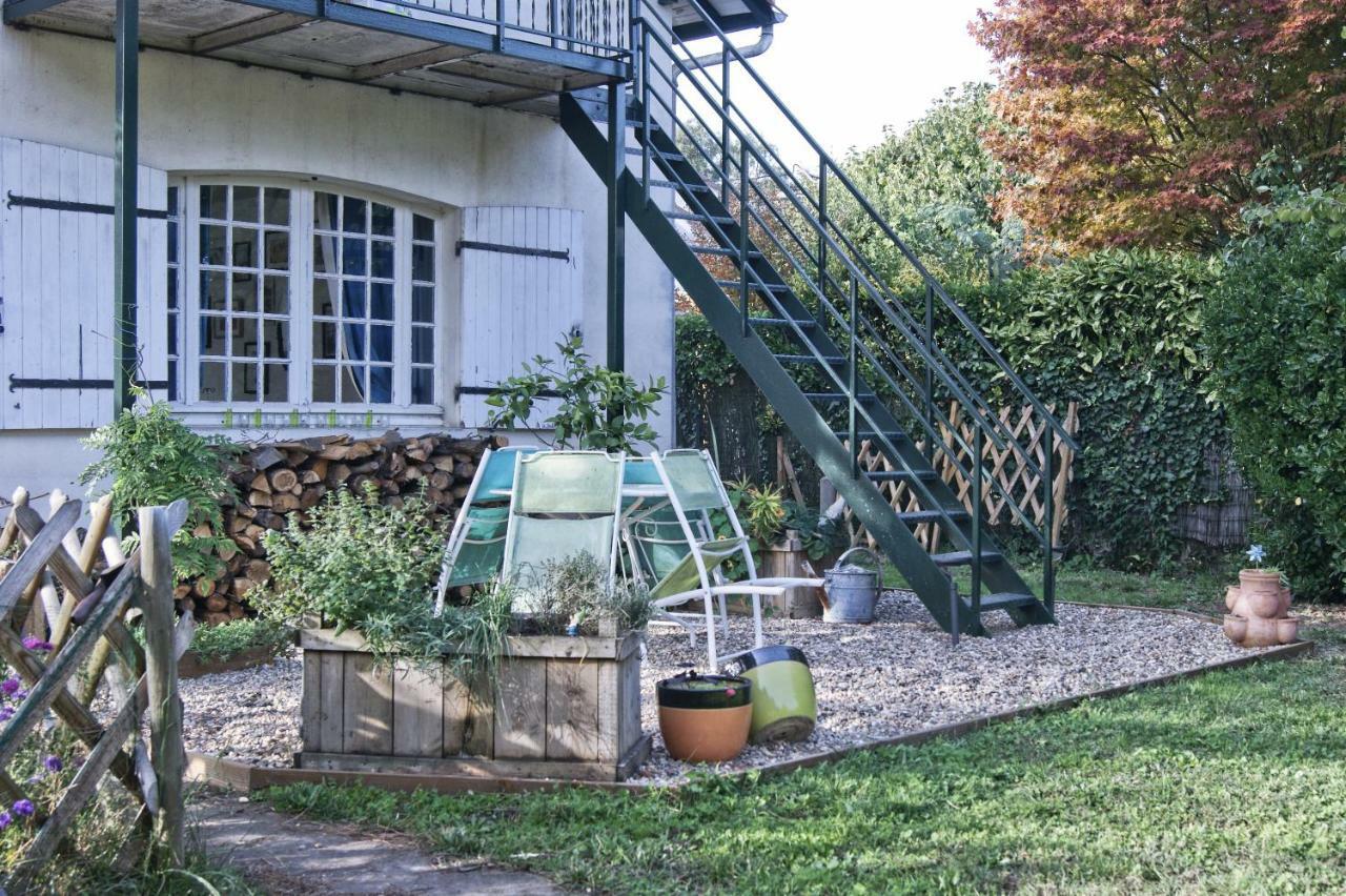 Le Grenier De Louisette Bed and Breakfast Libourne Exterior foto